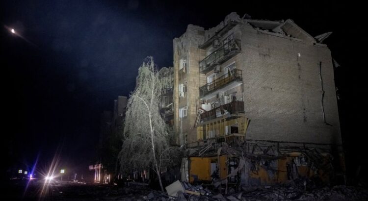 Tragedi di Hari Suci: Rusia Luncurkan Dua Rudal Balistik ke Ukraina, 34 Tewas