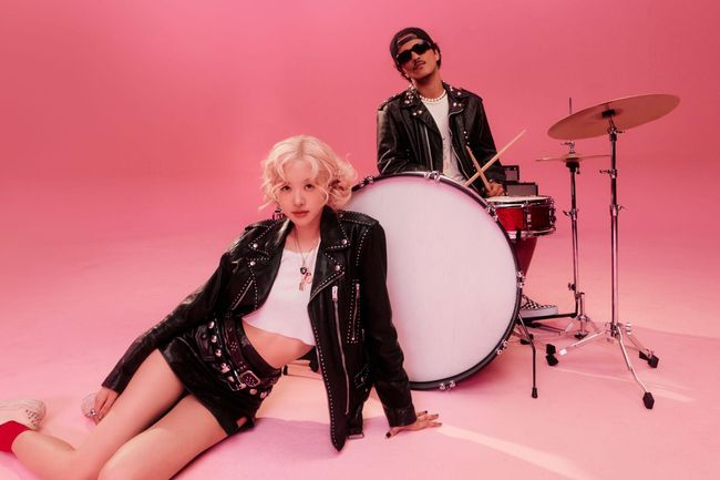 Rose Dan Bruno Mars APT Pecahkan Grammy 2026 Viral